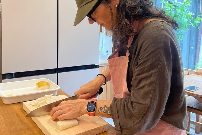 Kimchi class with Chef Hakyung near Gyeongbokgung place - The Value of the Experience