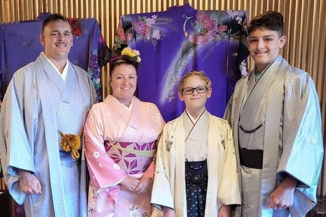 kimono-experience-at-fujisan-culture-gallery-with-tea-lesson