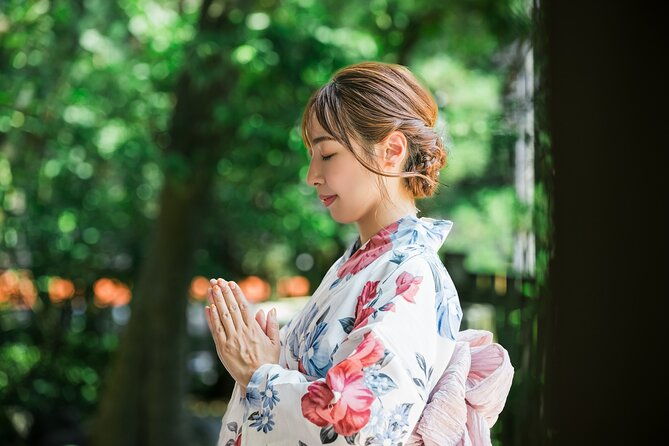kimono-self-photo-shoot-experience-near-tourist-attractions
