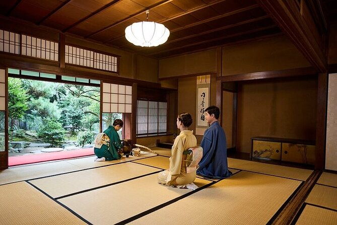 kimono-tea-ceremony-in-kyoto-maikoya-gion