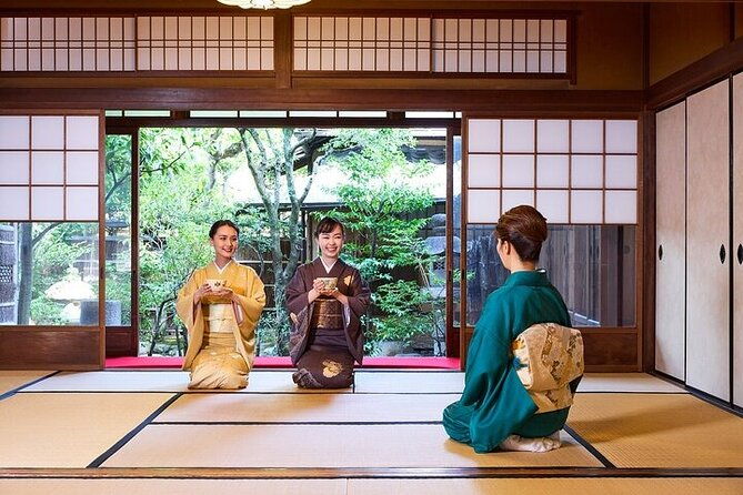 kimono-tea-ceremony-in-kyoto-maikoya-gion