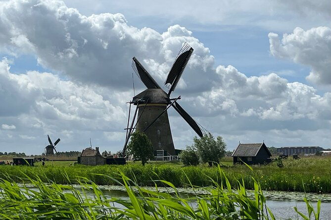 kinderdijk-windmills-delft-city-delft-blue-factory-visit-2