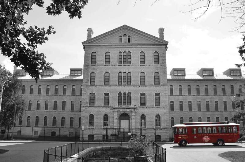kingston-ghosts-and-mysteries-trolley-tour