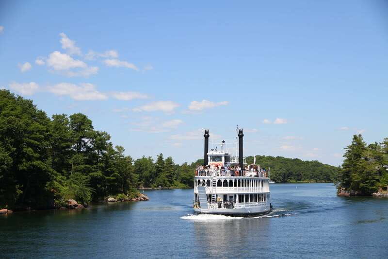 kingston-heart-of-the-thousand-islands-riverboat-cruise