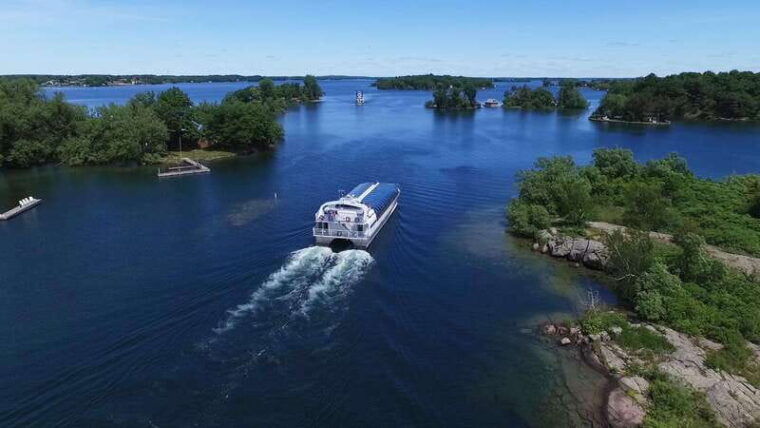 kingston-lunch-cruise-of-thousand-islands
