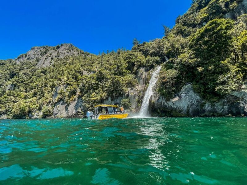 Kinloch: Lake Taupo Catamaran Cruise with Paddleboarding - Exploring Lake Taupo with Venture Beyond’s Catamaran Tour
