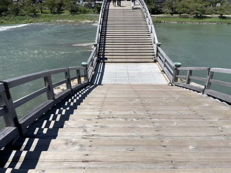 Kintai-Kyo Bridge and Iwakuni Castle with local guide 3h - Final Thoughts