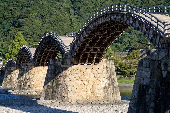 Kintaikyo Bridge, Castle Town and Seal Carving Iwakuni Day Tour - Key Points