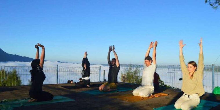 kintamani-sunrise-yoga-meditation-earth-water-rituals