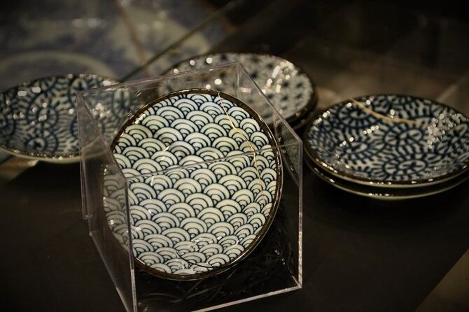 kintsugi-experience-art-of-golden-joinery-in-tokyo
