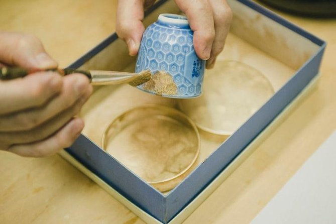 kintsugi-gold-repair-workshop
