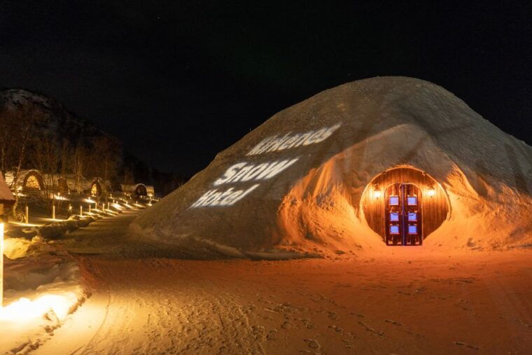 kirkenes-snowhotel-entrance-ticket