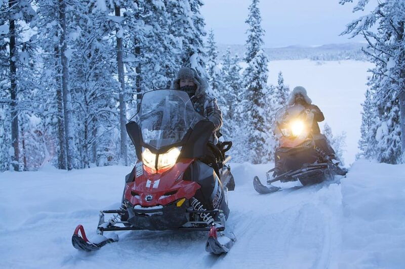 kiruna-guided-snowmobile-tour-with-lunch