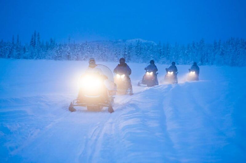 kiruna-northern-lights-snowmobile-tour-with-dinner