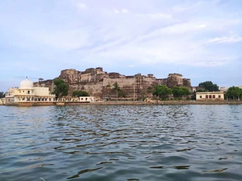 Kishangarh: City Palace, Phool Mahal, & Marble Tour - A Refreshing Break & Practical Details