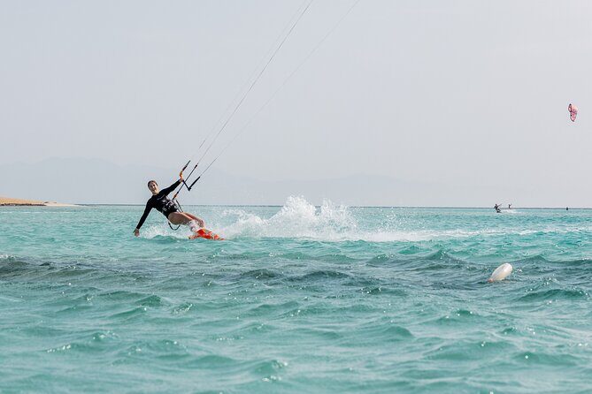 Kitesurfing 2-Hours for Beginners with Transfer in Hurghada - Who Should Consider This Tour?