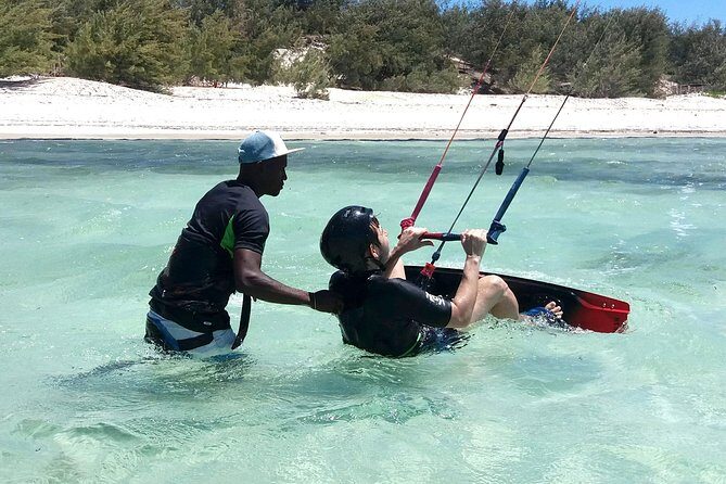 Kitesurfing lessons - Who Would Love This Experience?