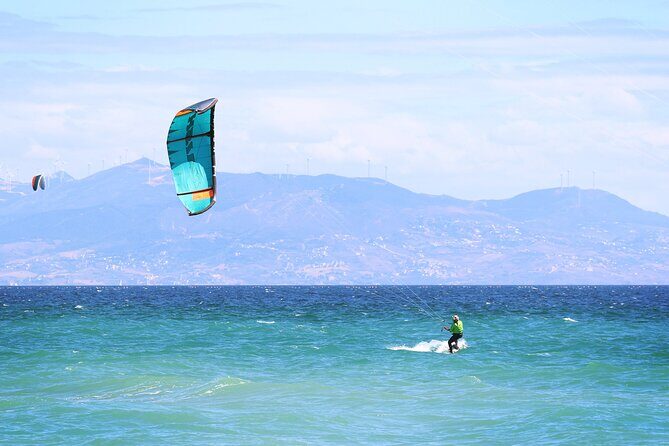Kitesurfing Lessons Tarifa All Levels - Semi Private course - Introduction