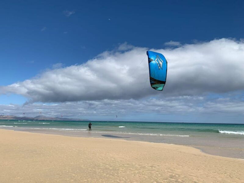 kitesurfing-on-fuerteventura-top-equipment-in-costa-calma