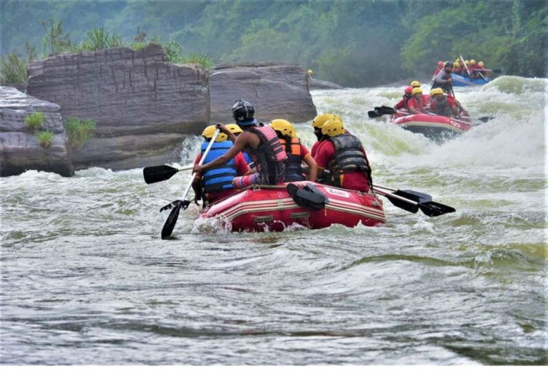 kithulgala-thrills-white-water-rafting-bliss