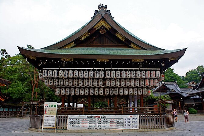 kiyomizudera-higashiyama-and-yasaka-shrine-guided-walking-tour