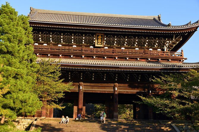 kiyomizudera-higashiyama-and-yasaka-shrine-guided-walking-tour