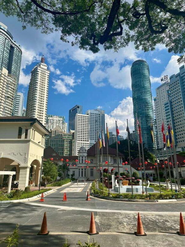 kl-architectural-heritage-walking-tour-with-architect