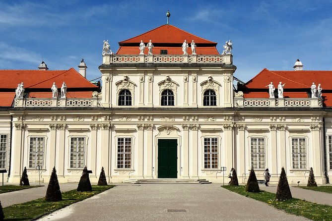 klimts-kisses-from-vienna-a-private-expert-walk-from-baroque-to-art-nouveau