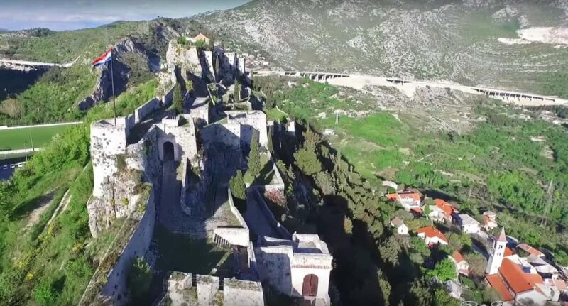Klis ( Game ot Thrones ) & Soparnik - "Croatian pizza tour" - Exploring Croatia’s Hidden Gems: The Klis Fortress & Soparnik Tour