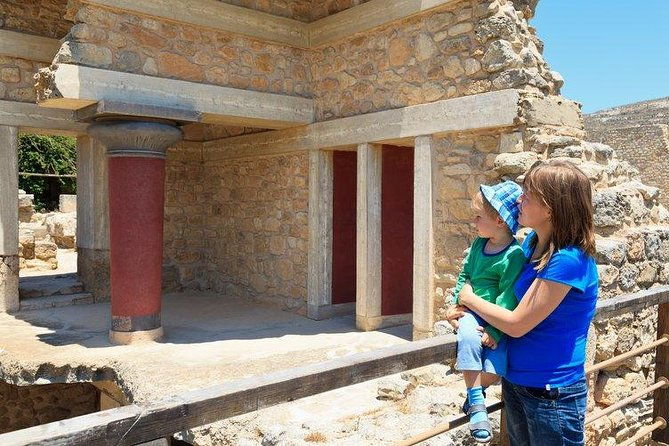 knossos-from-chania