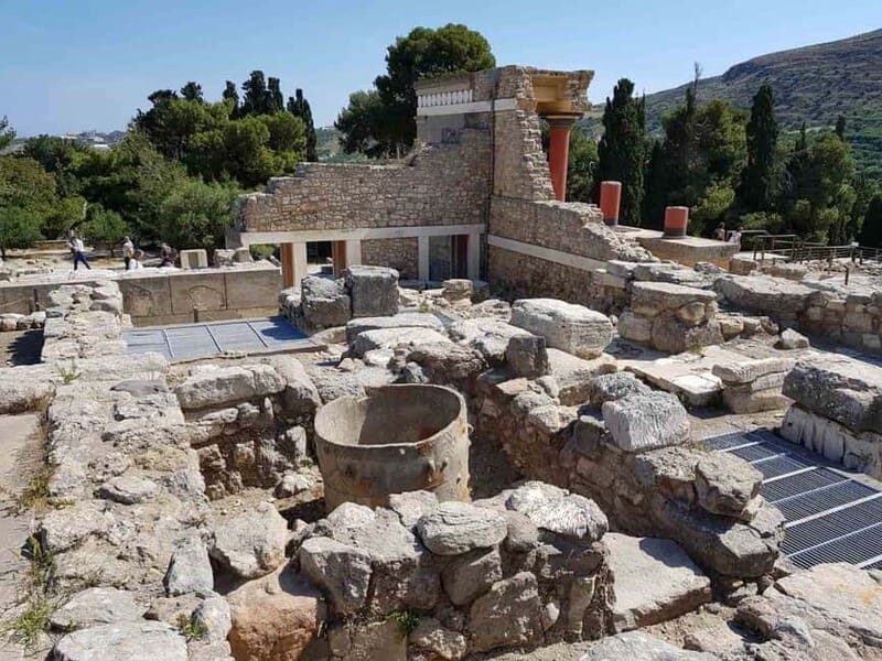 Knossos Palace and Pottery experience. Excursion Safari - Lunch, Local Flavors, and Scenic Rides