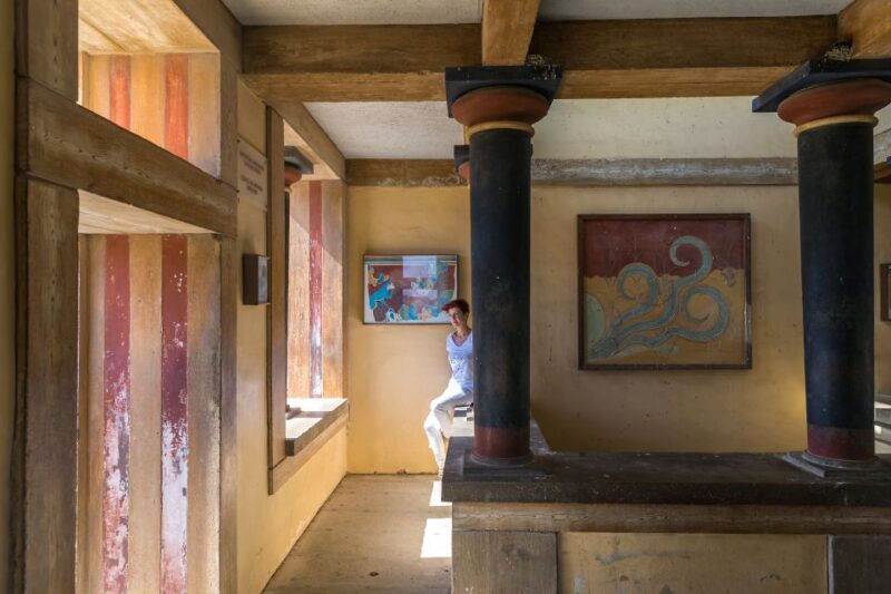 knossos-palace-guided-walking-tour-without-tickets