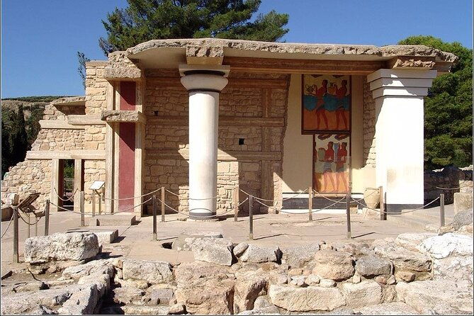 knossos-palace-museum-rethymno-city-private-tour-from-chania