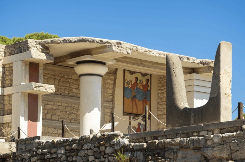 Knossos Palace Private Tour with Licensed Guide and Tickets - Overview of the Tour Experience