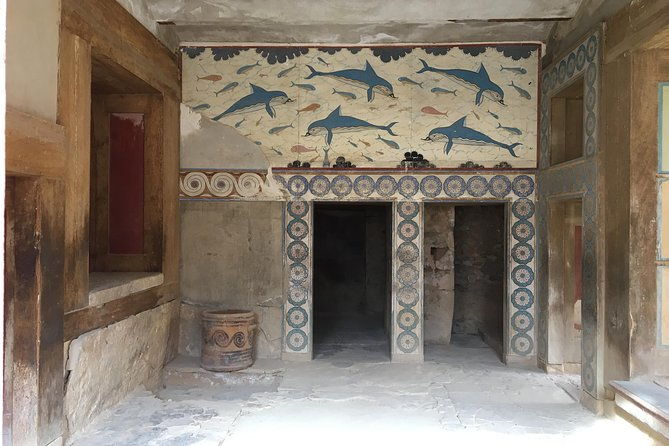 knossos-palace-the-archaeological-museum-of-heraklion-with-transfer