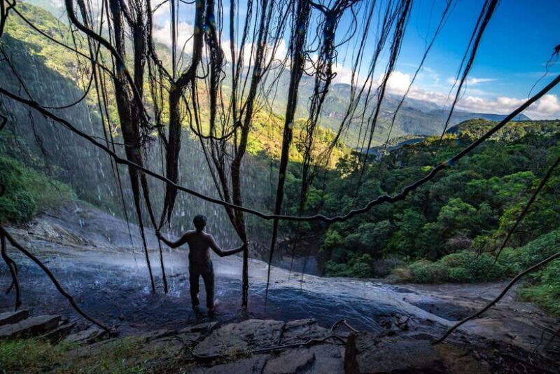 knuckles-mountain-range-hidden-waterfall-chain-hike