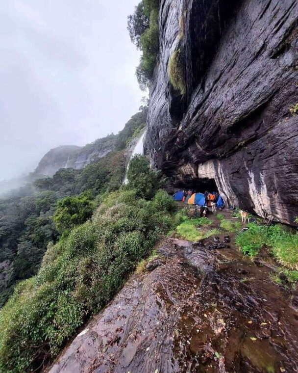 knuckles-mountain-range-hidden-waterfall-chain-hike