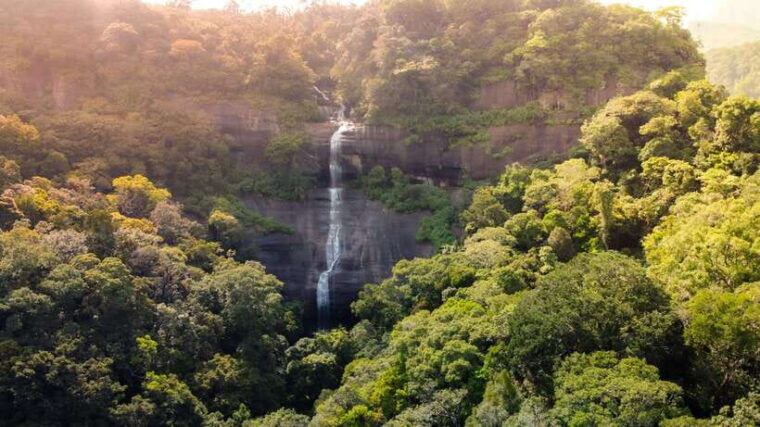 knuckles-mountain-range-hidden-waterfall-chain-hike