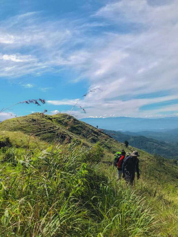 knuckles-mountain-range-hidden-waterfall-chain-hike