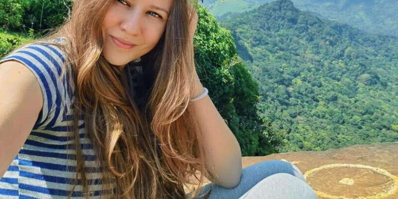 knuckles-tuk-tuk-safari-short-hiking