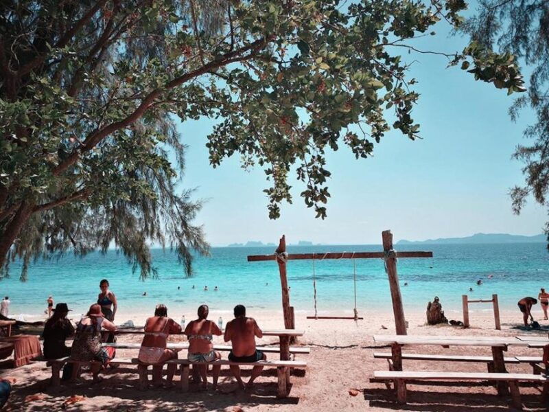 ko-lanta-4-islands-and-emerald-cave-snorkeling-trip