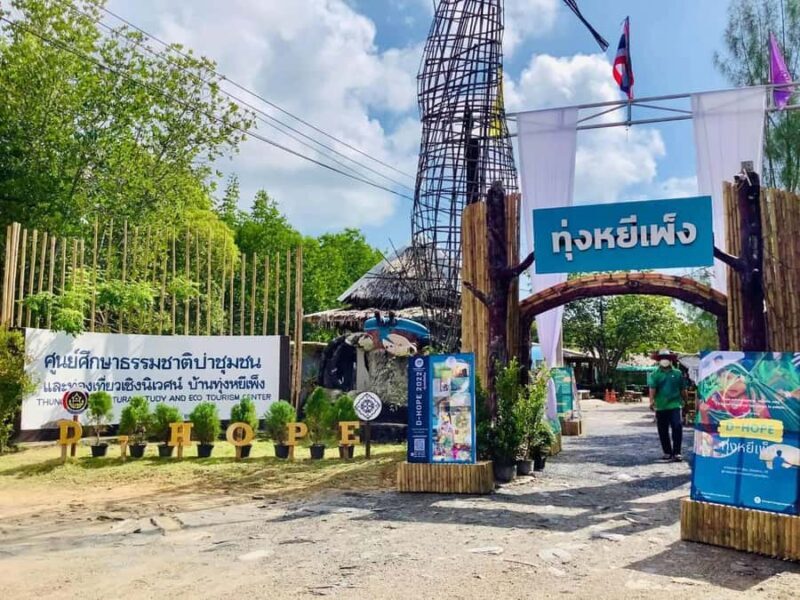 Ko Lanta: Mangrove boat trip + Local village with lunch - Authenticity and Connection