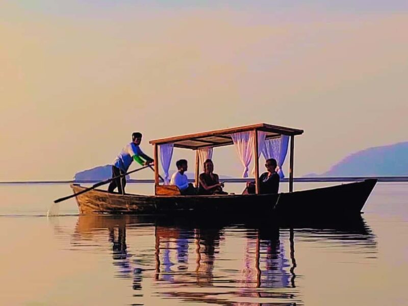 Ko Lanta: Sunrise Gondola Boat Ride with Breakfast - An Authentic Sunrise Experience in Koh Lanta