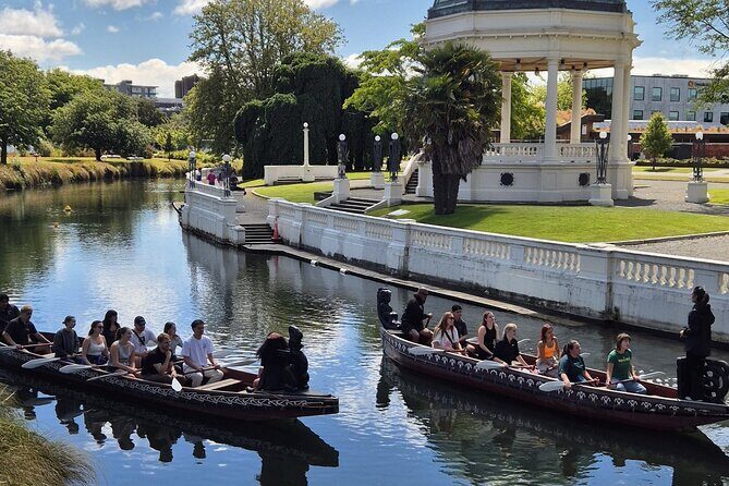 Ko Tane Waka Paddling Experience on the Avon River - What Sets This Experience Apart