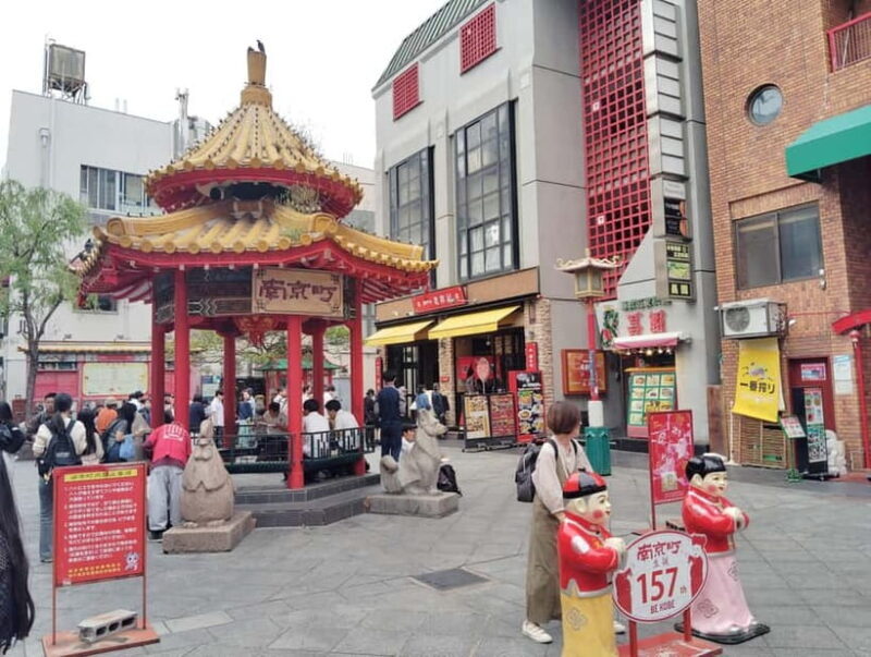 Kobe: 1.5-Hour Local Street Food Guided Tour at Nankinmachi - Key Points