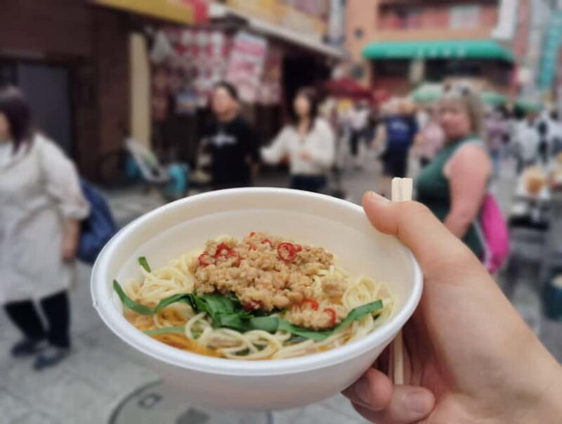 Kobe: 1.5-Hour Local Street Food Guided Tour at Nankinmachi - A Closer Look at the Tour Experience