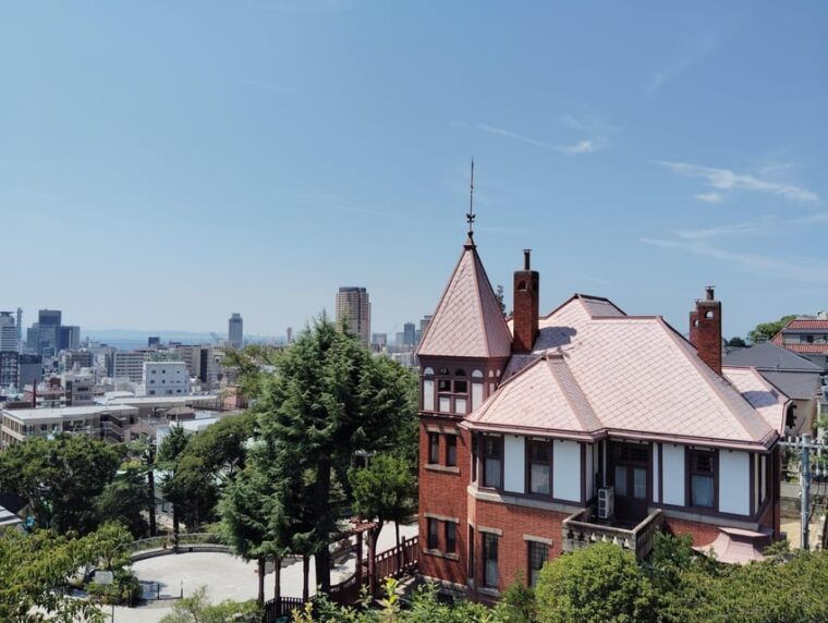 kobe-uroko-no-ie-kitano-tenman-shrine-scenic-tour