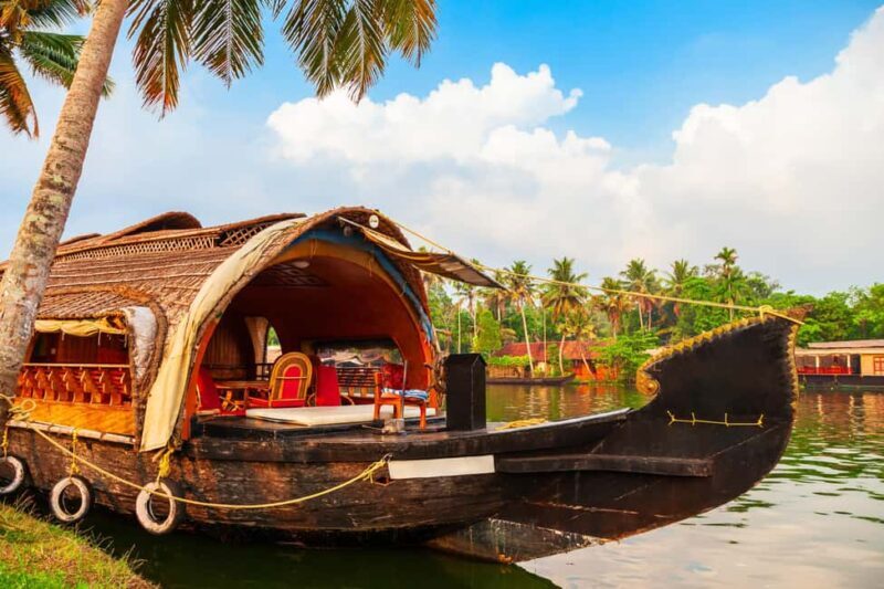 Kochi: 1 Night Alappuzha Backwaters House Boat Cruise Tour - An In-Depth Look at the Alappuzha Backwaters Houseboat Experience