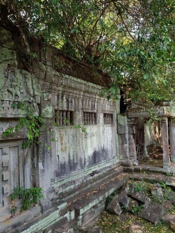 koh-ker-beng-mealea-and-floating-village