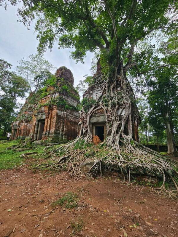 koh-ker-beng-mealea-day-trip-from-siem-reap